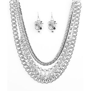 Super cute silver necklace and earrings